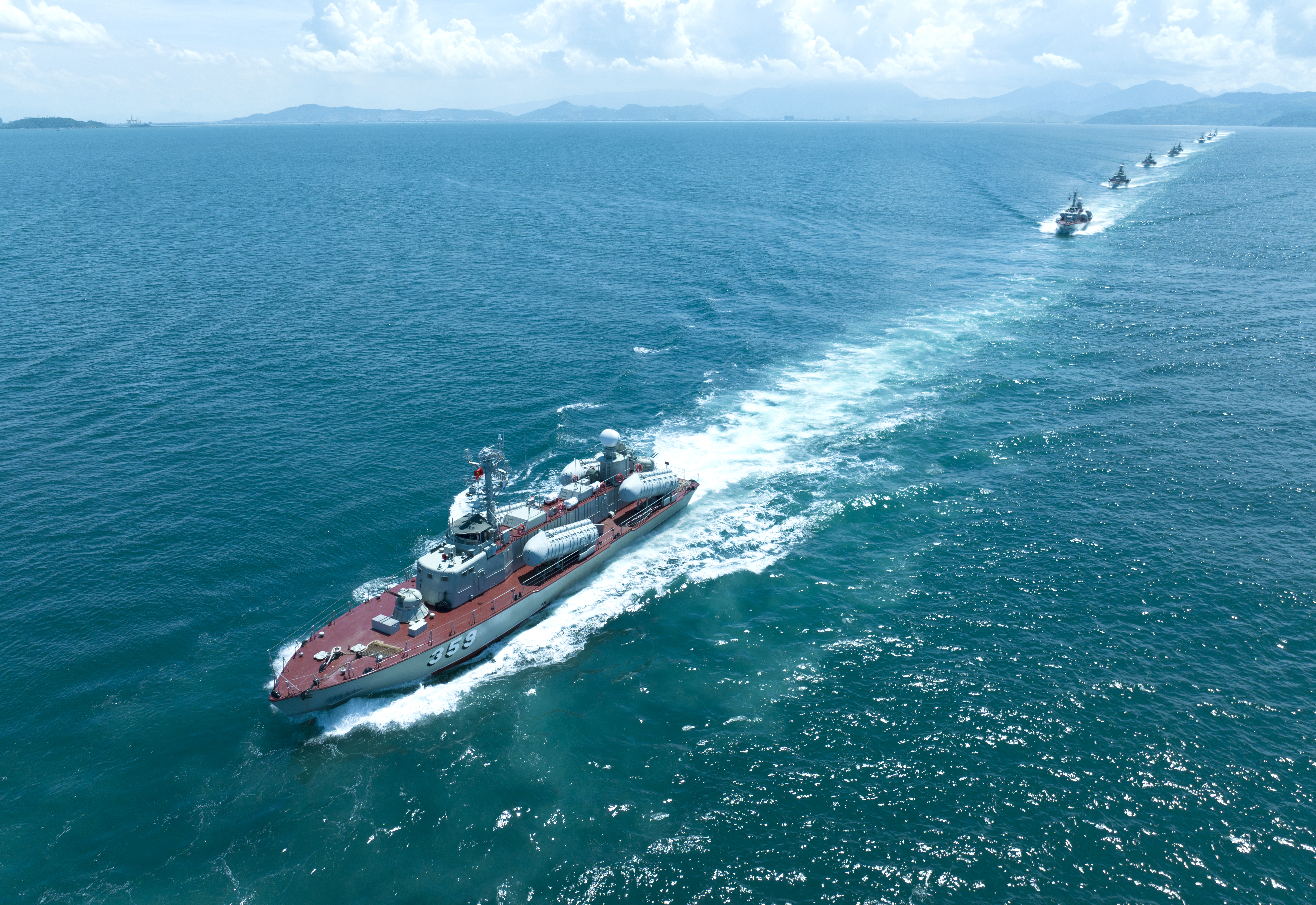 Mệnh lệnh nơi đầu sóng