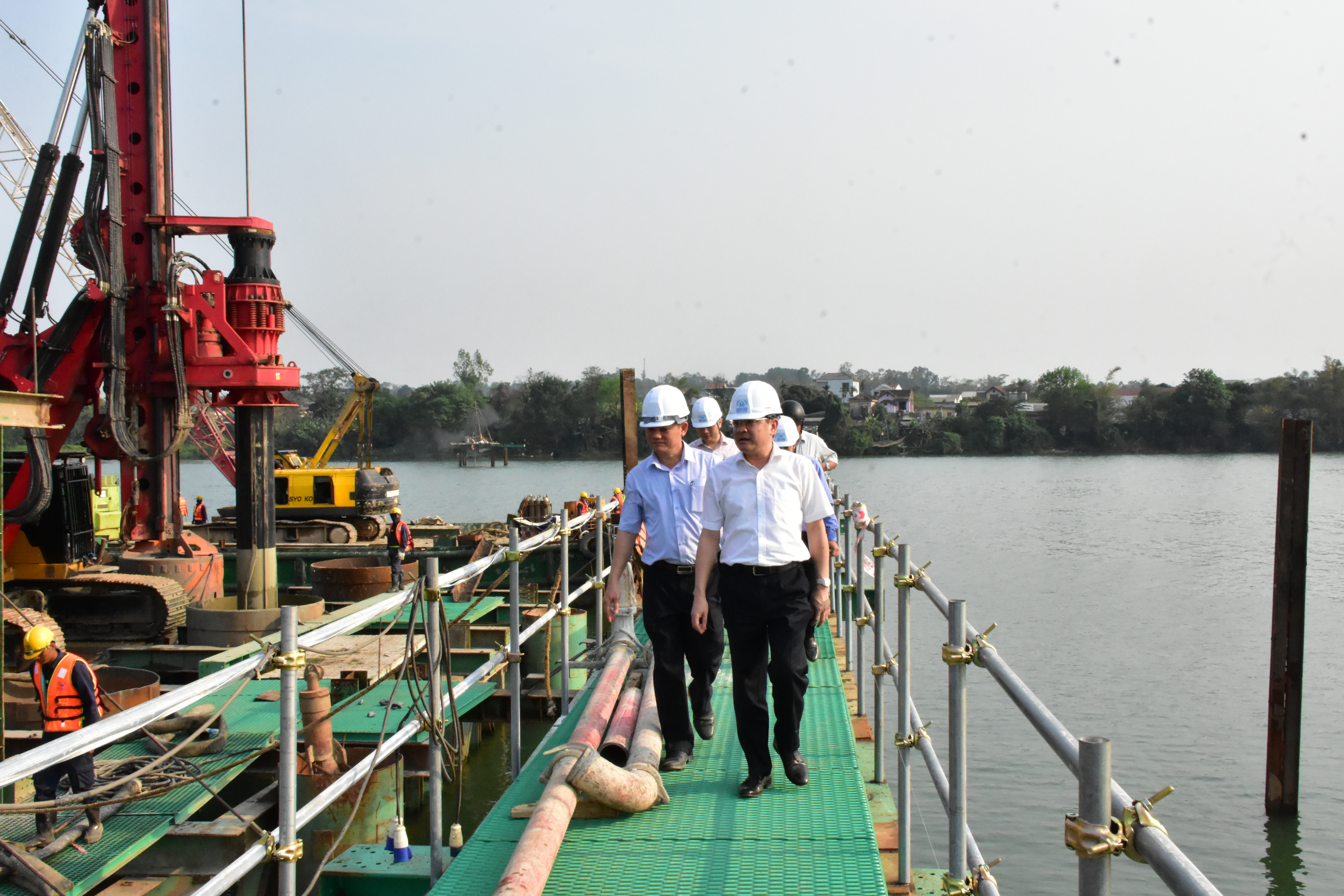 Không để giải phóng mặt bằng ảnh hưởng đến tiến độ các dự án