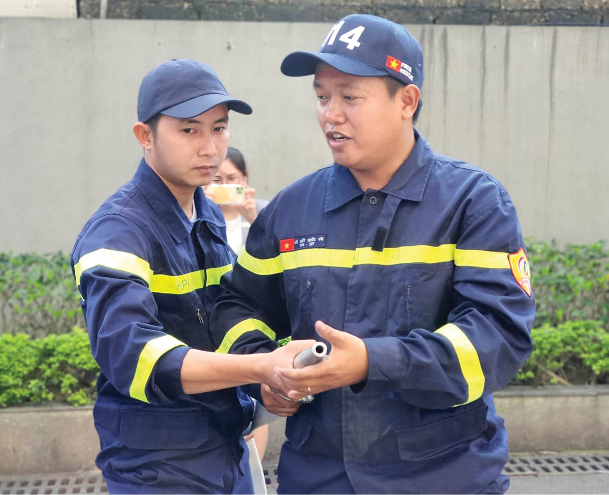 Luôn hết mình vì công việc