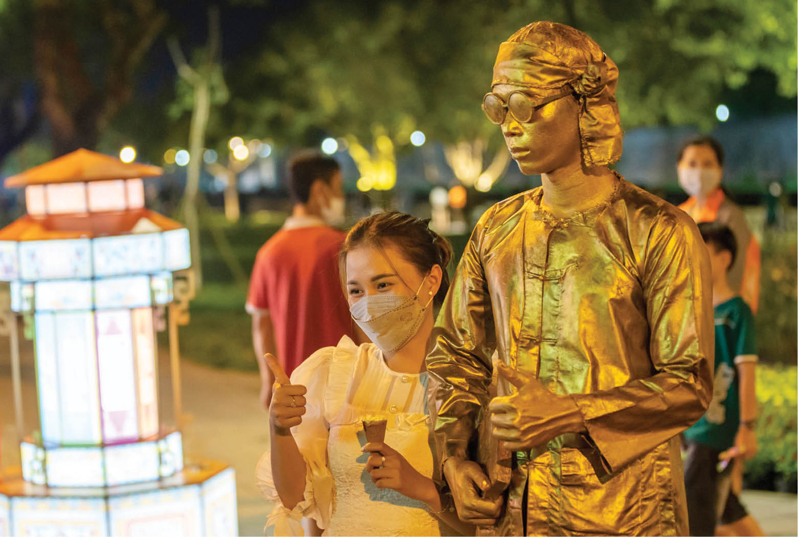 Chuyện phố đêm thành Huế