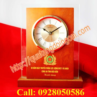 sản xuất đồng hồ để bàn làm quà tặng,cung cấp đồng hồ gỗ, cơ sở in đồng hồ, đồng hồ để bàn, đồng hồ