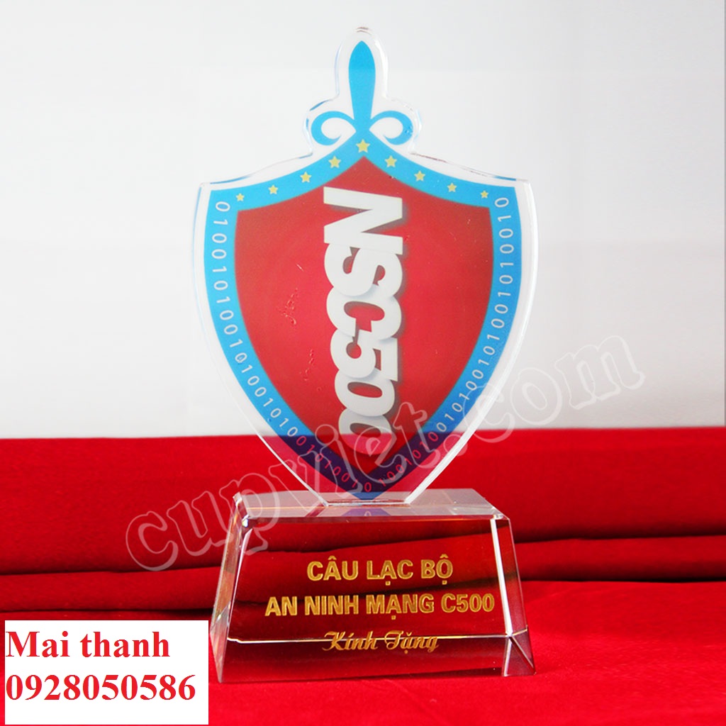 sản xuất kỷ niệm chương pha lê, Cơ sở sản xuất cúp pha lê, biểu trưng, chặn giấy pha lê giá rẻ