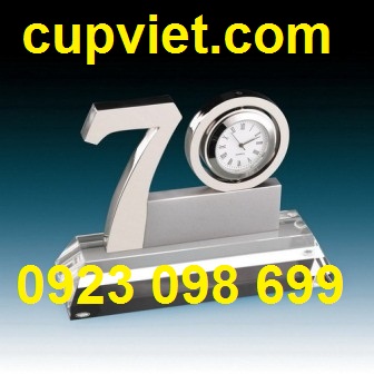 Nơi sản xuất và cung cấp quà tặng kỷ niệm,quà tặng lưu niệm,quà tặng ngày truyền thống, ngày thành lập các công ty,các đơn vị hay cơ qua