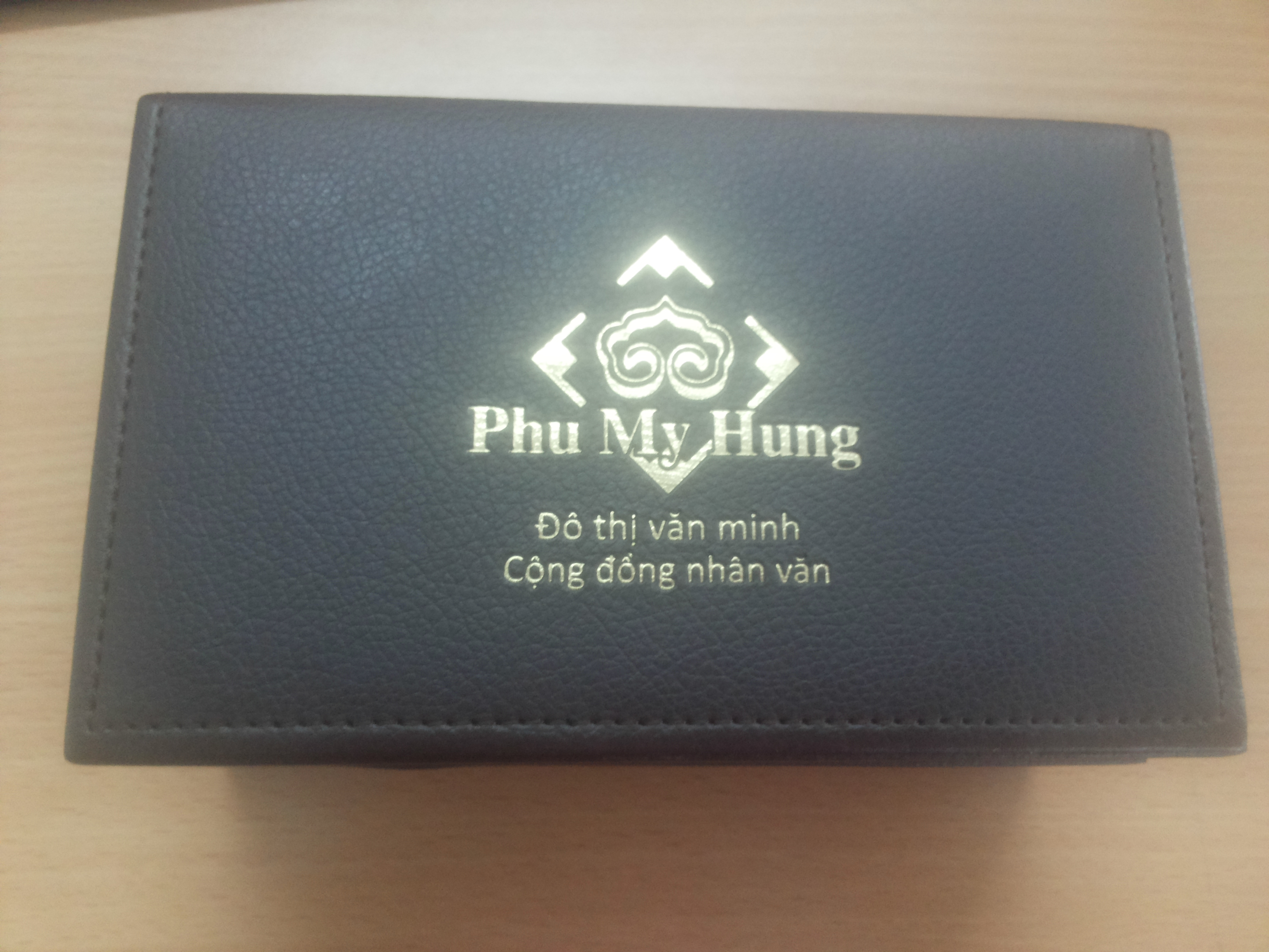 Cơ sở sản xuất bìa menu,bìa simili, bìa trình ký giá rẻ Tp.HCM