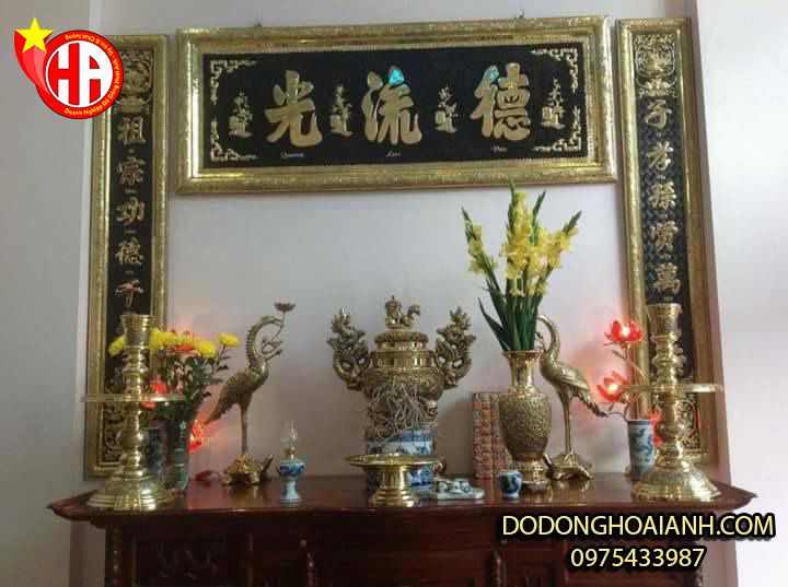 Hoành phi câu đối đồng vàng