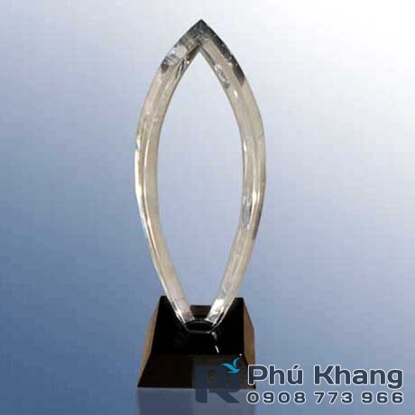 Cung cấp cúp pha lê giá rẻ, sản xuất kỷ niệm chương pha lê, biểu trưng thủy tinh