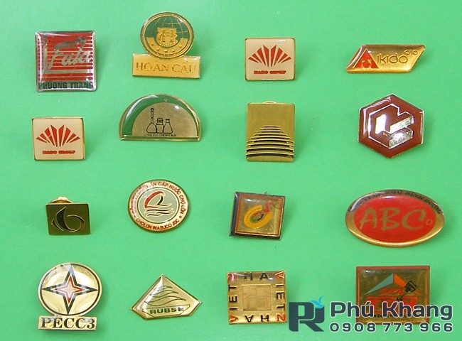 Sản xuất huy hiệu cài áo, huy hiệu công ty đeo áo, pin nhựa cài áo