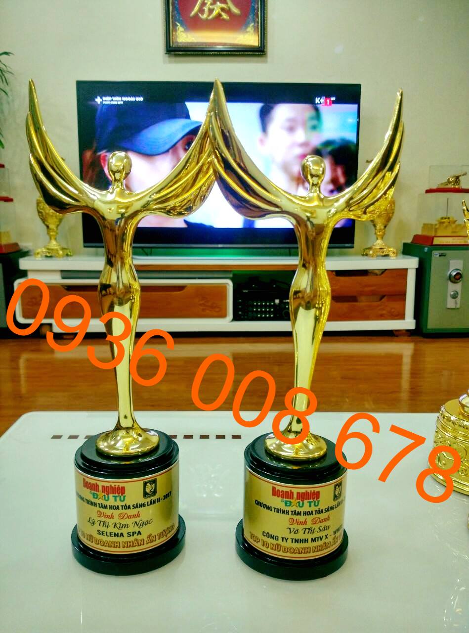 Nhận sản xuất cúp đồng đúc, bán cúp quà tặng, địa chỉ bán cúp lưu niệm, in cúp đồng mạ vàng, sản xuất cúp đồng quà tặng