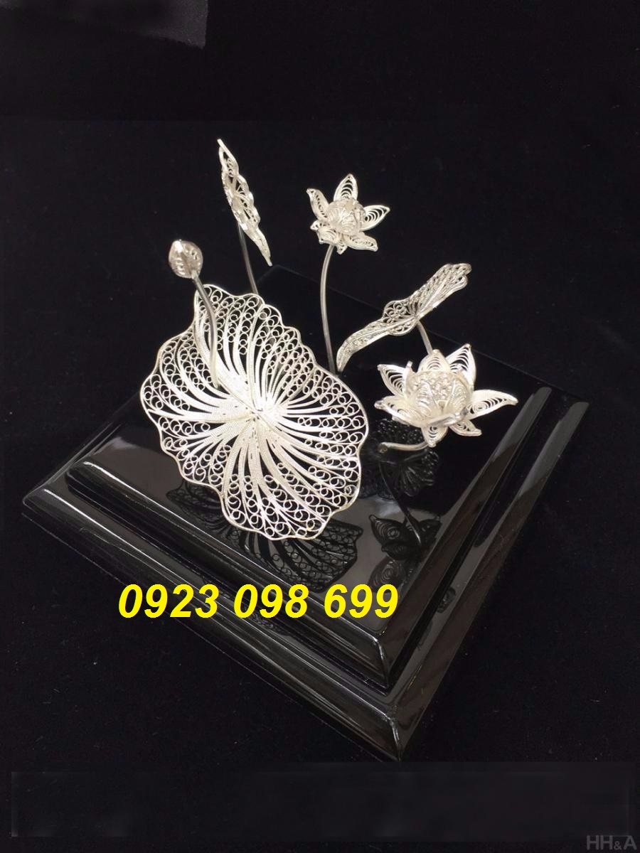 Địa chỉ bán cúp doanh nhân,cúp quà tặng,cúp trao giải các sự kiện lớn trong nước giá rẻ,xưởng đúc cúp lưu niệm,sản xuất cúp đồng doanh nhân