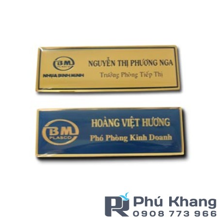 Sản xuất bảng tên cài áo, bảng tên nhân viên công ty, bảng tên đồng xi vàng