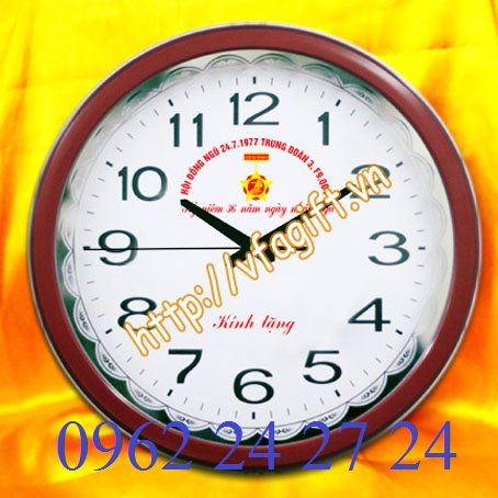 đồng hồ treo tường giá rẻ, cung cấp đồng hồ lưu niệm