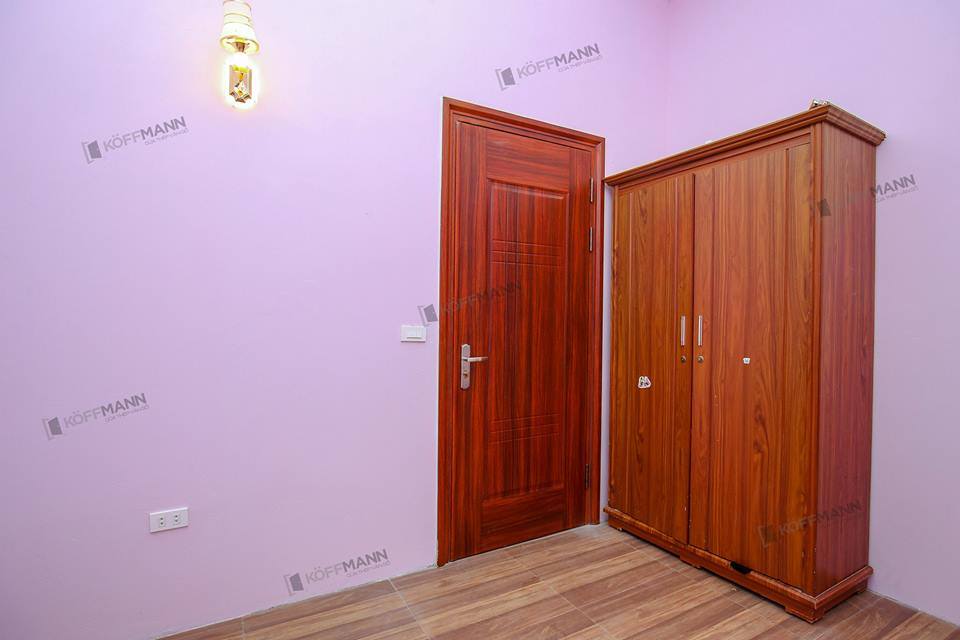 Cửa thông phòng chất liệu thép vân gỗ cao cấp 20.5