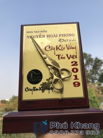 Sản xuất kỷ niệm chương để bàn, quà tặng pha lê để bàn, biểu trưng thuỷ tinh giá rẻ