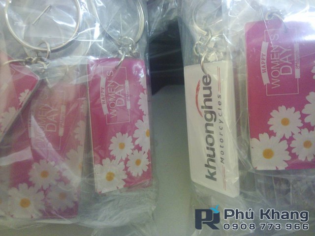 Xưởng cung cấp móc khoá, làm móc khoá giá sỉ, sản xuất số lượng ít