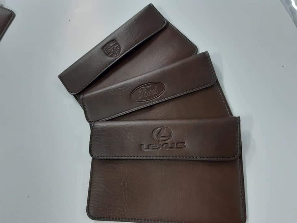 Sản xuất bìa kẹp hồ sơ xe, bìa đựng hồ sơ đăng kiểm, sản xuất bìa da trình ký