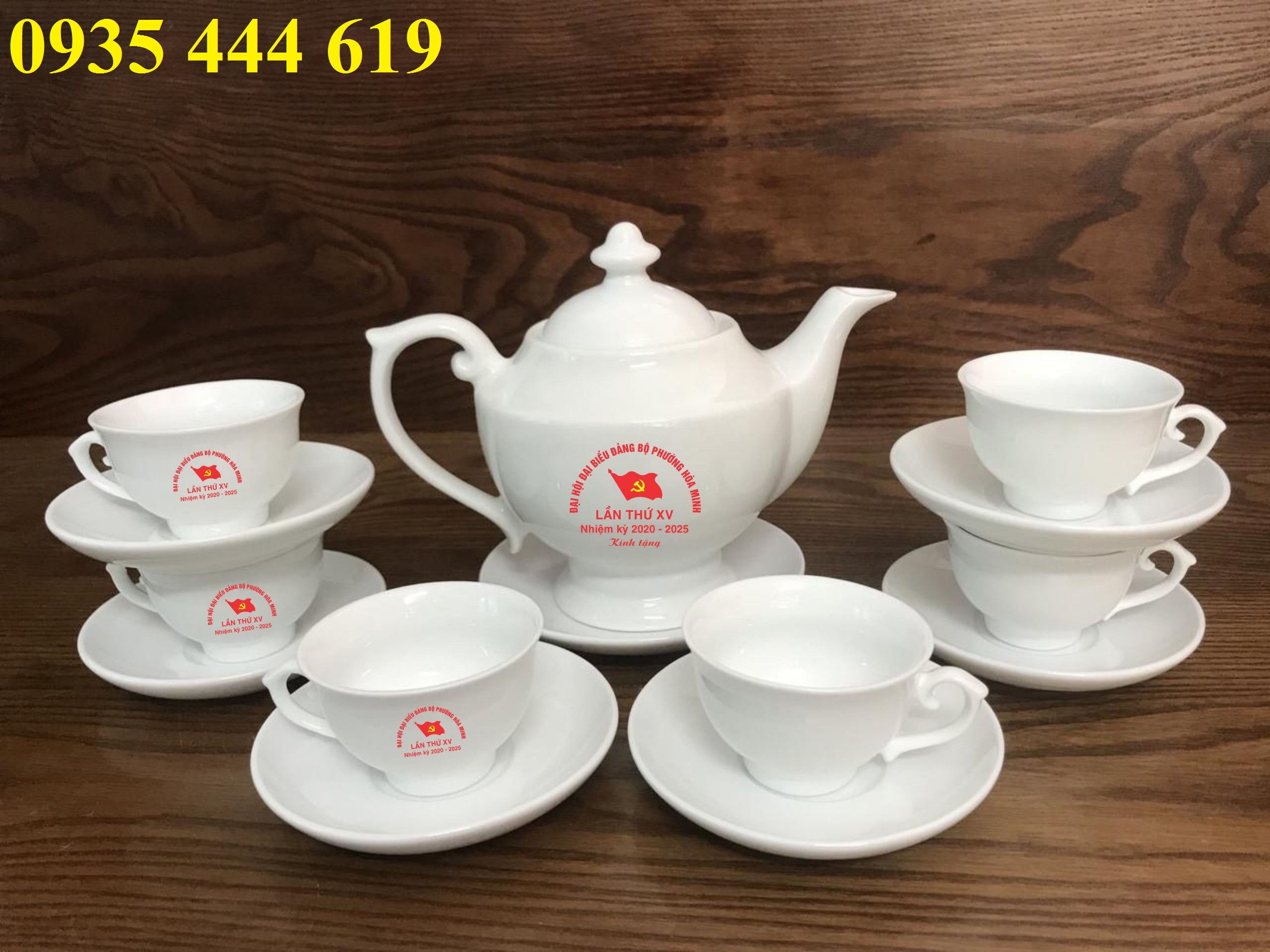 Xưởng sản xuất ấm trà in logo Đại Hội Đảng giá rẻ tại Quảng Bình