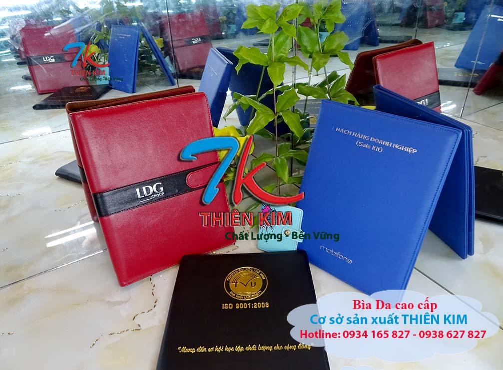 Xưởng chuyên làm bìa da, nhận cung cấp cuốn menu da, làm bìa menu quán ăn, bìa menu lò xo, bìa menu gáy bắt vít, menu da,