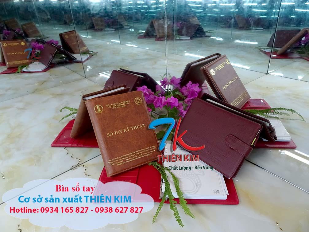 Xưởng chuyên làm cuốn menu da, nhận làm bìa da, làm bìa sổ da, làm bìa còng, bìa đựng hồ sơ, làm bìa trình ký da, bìa đựng chứng chỉ, làm bìa đựng bằng,