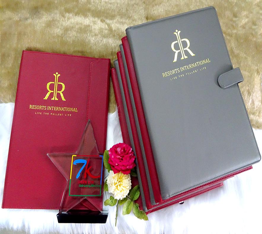 Xưởng gia công bìa da, bìa trình ký, sản xuất bìa đựng hồ sơ với giá rẻ nhất, làm bìa menu da theo yêu cầu,