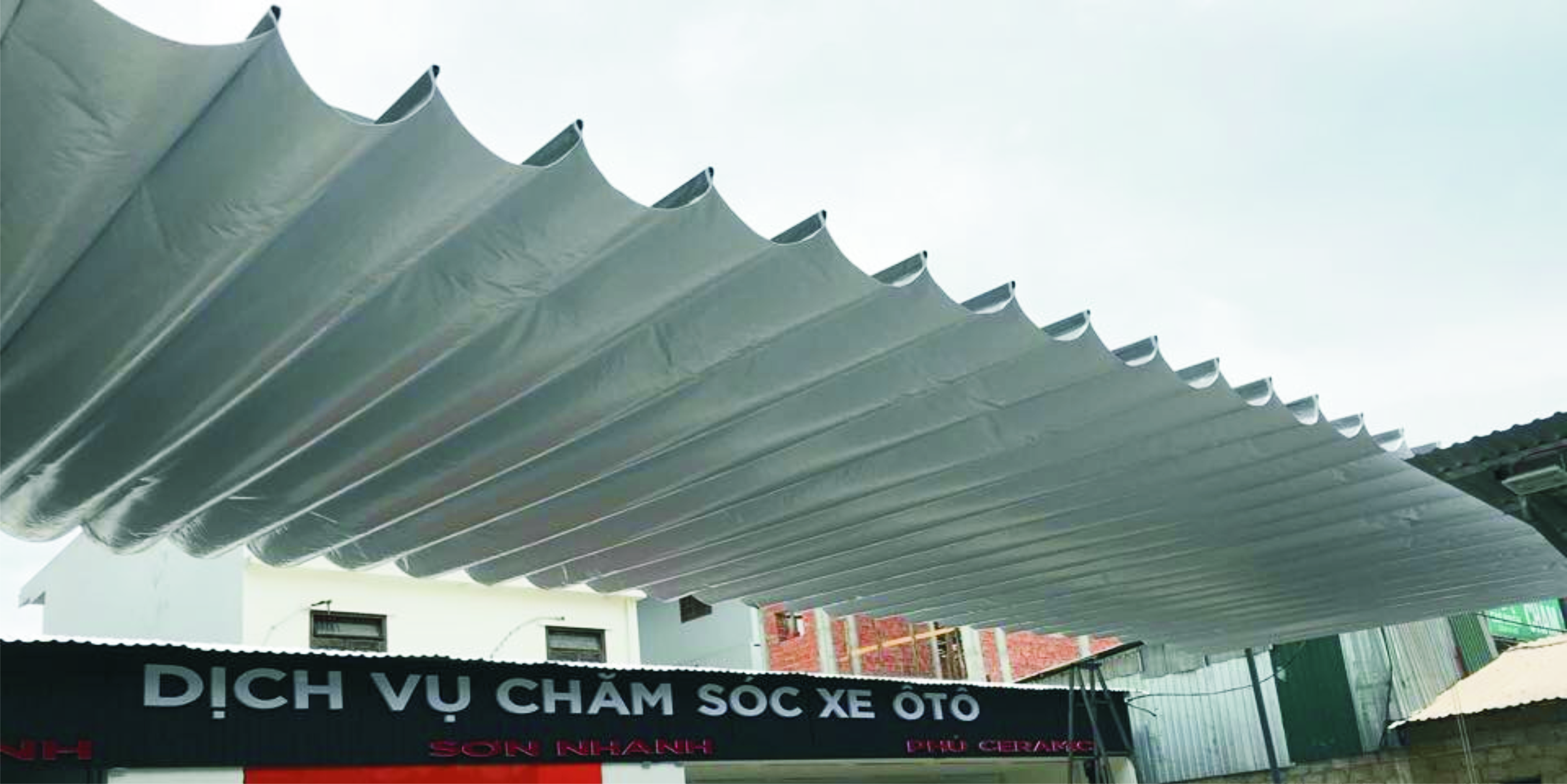 Má hiên di động Huế  - Bạt Kéo lượn sóng tại Huế