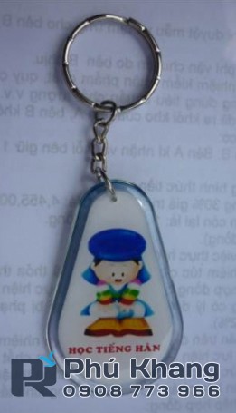 Cơ sở làm móc khóa giá rẻ, in tem sticker đổ keo