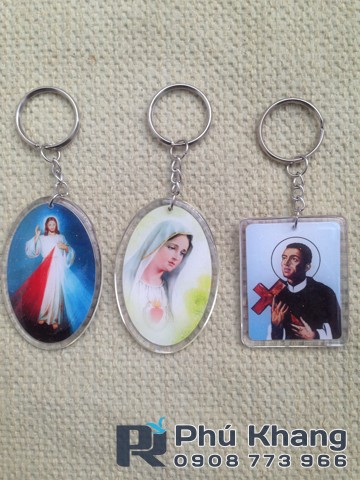 Xưởng làm móc khóa nhựa dẻo, cơ sơ sản xuất móc khóa đổ keo