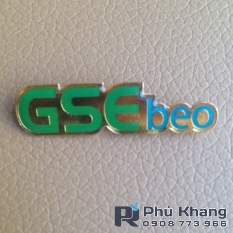 Pin cài áo bằng đồng mạ vàng
