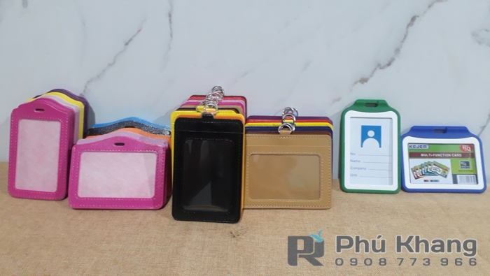 Cơ sở làm thẻ đeo nhân viên bằng da, dây thẻ bằng da