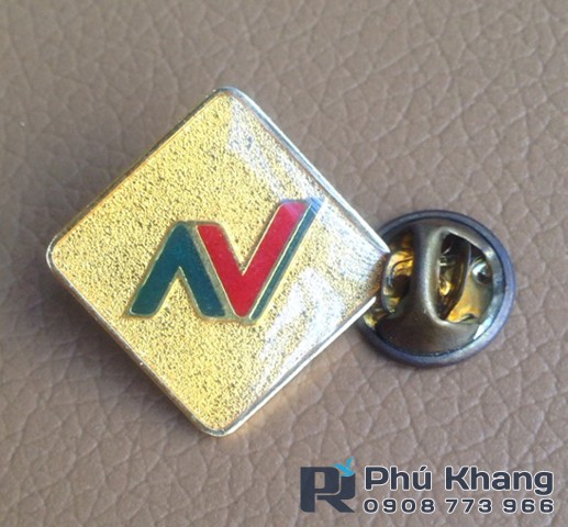 Cơ sở sản xuất pin cài áo kim loại, pin cài áo ngân hàng