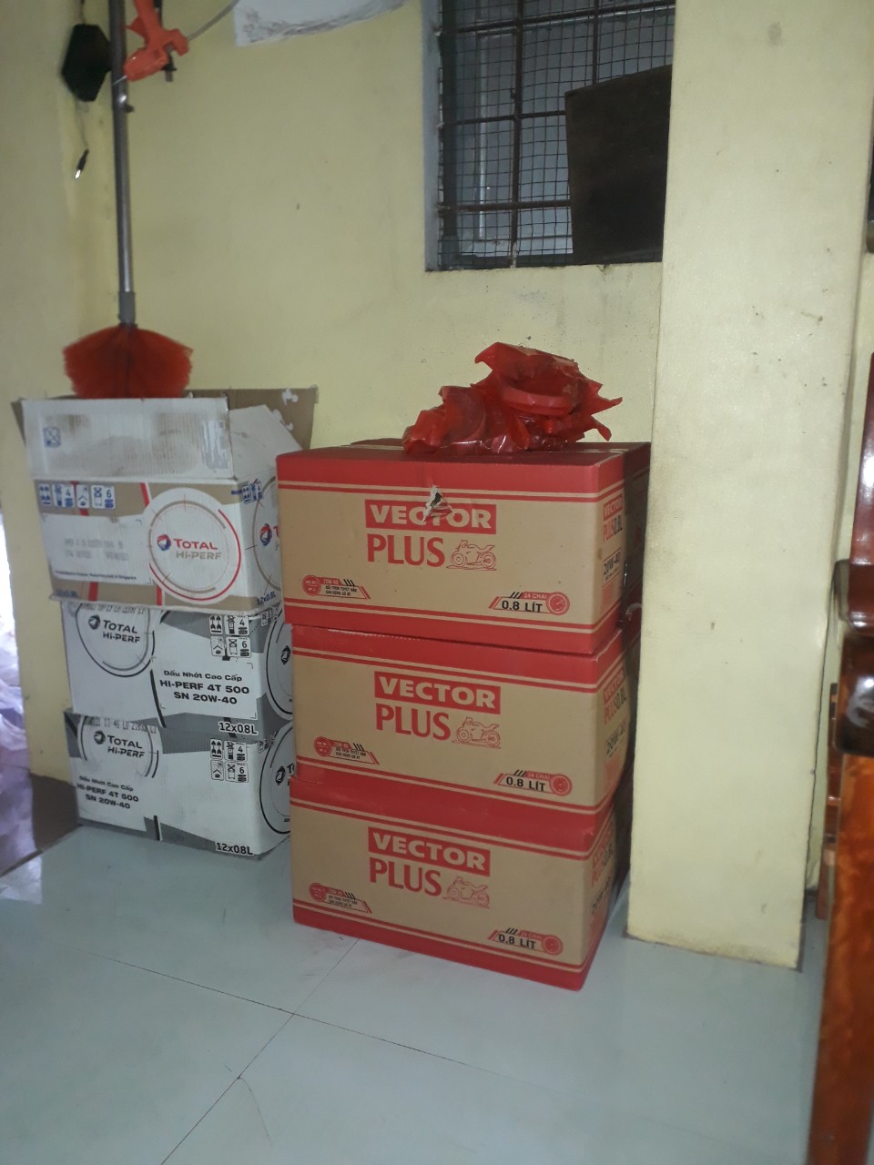 chuyên cung cấp đầy đủ các loại dầu nhớt