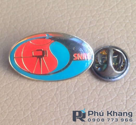 Cơ sở sản xuất logo công ty cài áo, pin cài áo giá rẻ